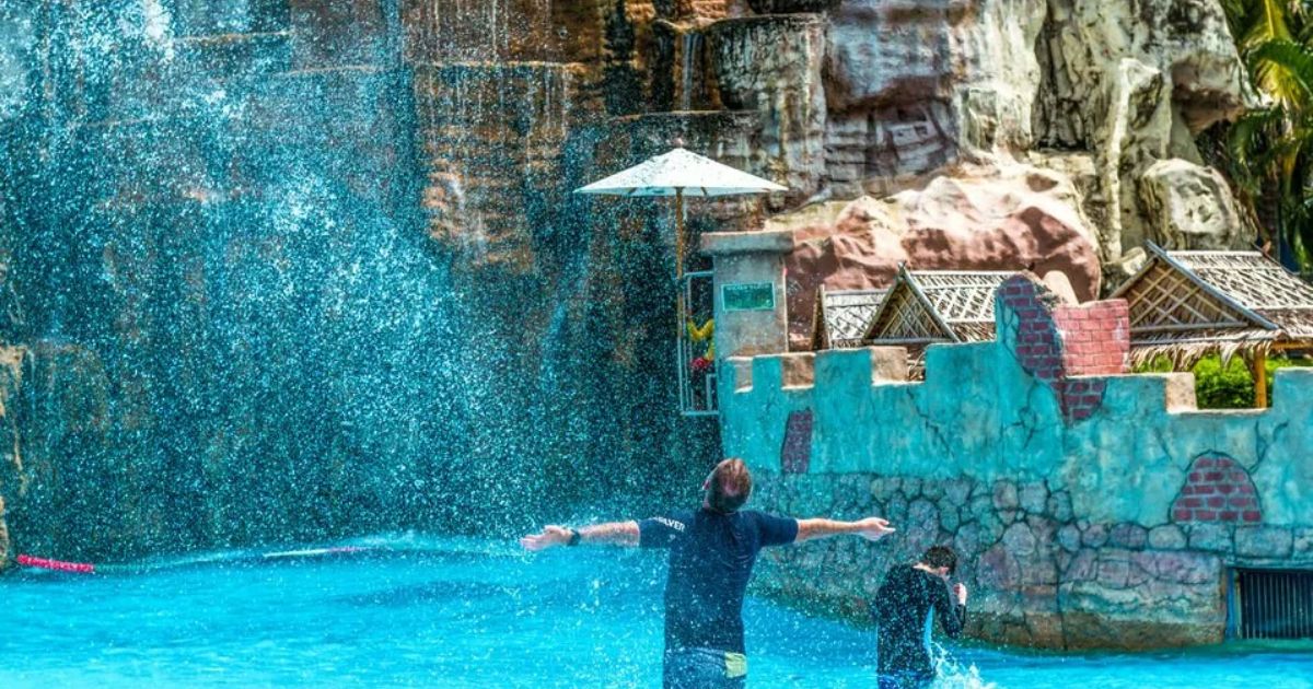 Eintritt Zum Splash Jungle Erlebnisbad Mit Optionalem Transfer: Experience Fun And Adventure